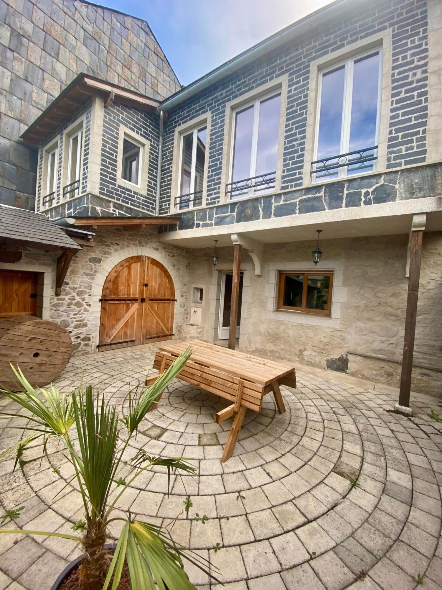 Gite Belfortes Plein Coeur De Brassac Brassac  Buitenkant foto